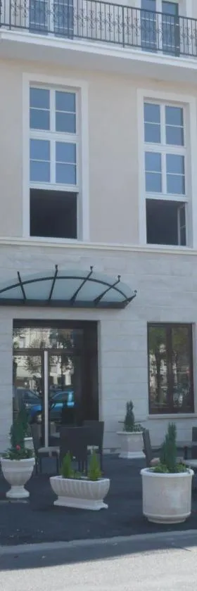 达特尼昂酒店，位于蒙塔日的酒店