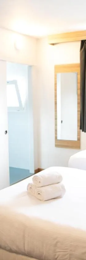 Best Hotel Bordeaux Sud，位于维勒纳夫多尔农的酒店