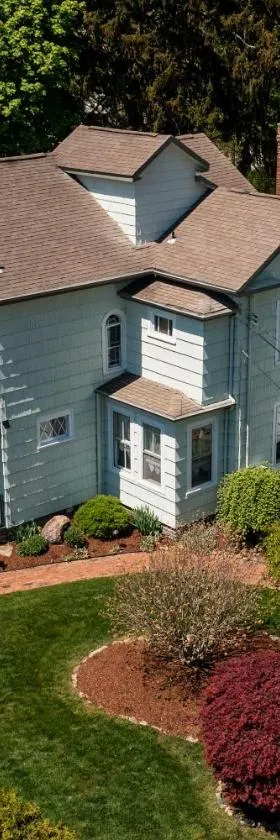 Westbrook Inn Bed and Breakfast，位于韦斯特布鲁克的酒店
