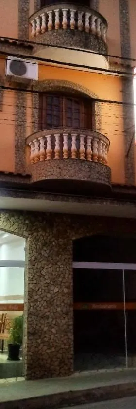 Pousada Moura Ávila，位于Dores de Campos的酒店