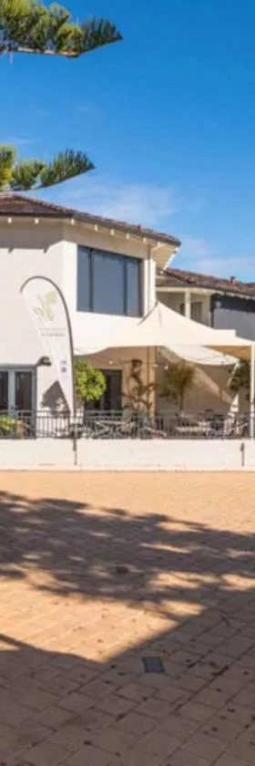 索伦托海滩度假酒店，位于珀斯的酒店