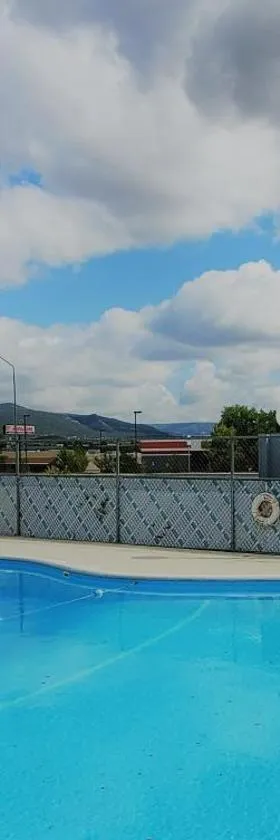 Robin Hood Motel，位于拉顿的酒店