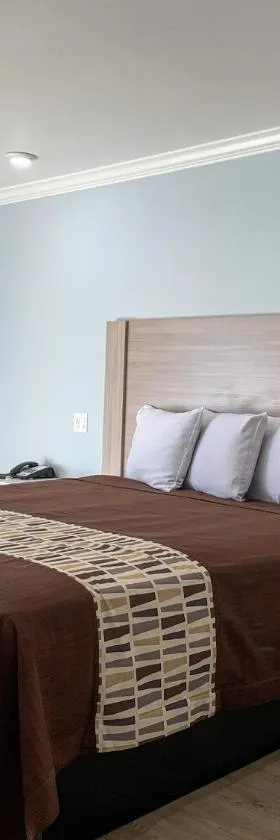 Mojave Inn，位于维克多维尔的酒店