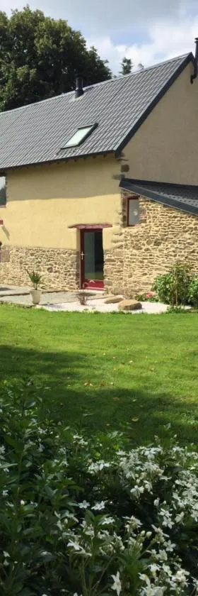 Gîte de la Fresnais，位于埃皮尼亚克的酒店