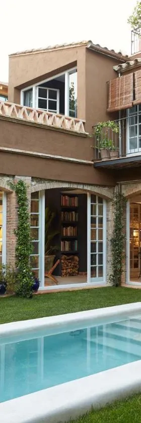 Llimona Suites - Adults Only，位于科尔斯萨的酒店