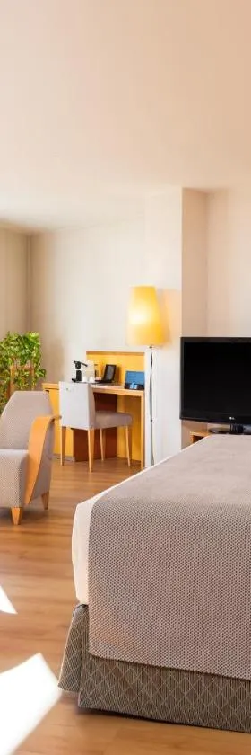 Hotel Castellon Center Affiliated by Meliá，位于卡斯特利翁-德拉普拉纳的酒店