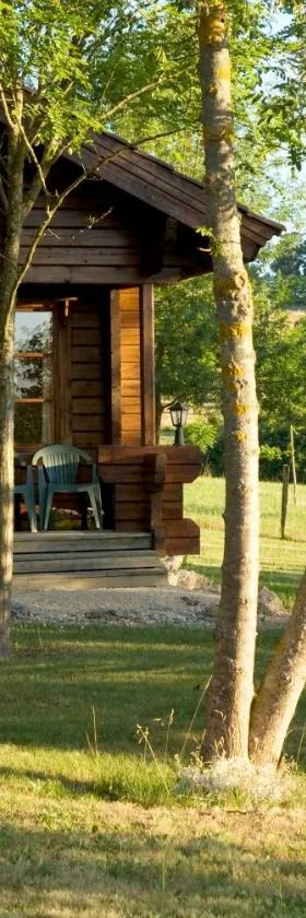 Les Chalets de Grazimis，位于孔东的酒店