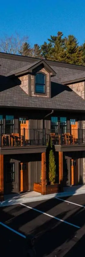 The Getaway Blowing Rock，位于布洛英罗克山的酒店