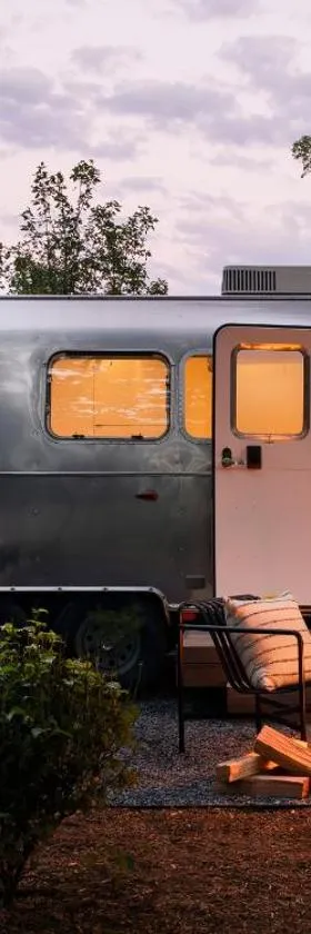 AutoCamp Cape Cod，位于法尔茅斯的酒店