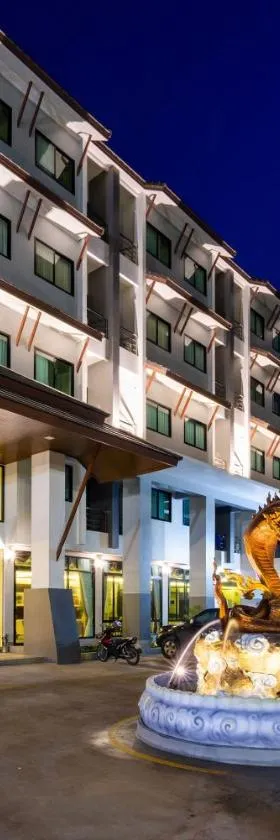 Pura Nakhon Hotel，位于洛坤府的酒店