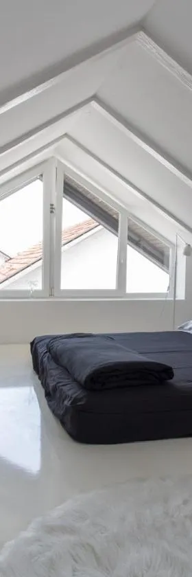 Lovely 3-bedroom Skyline Apartment，位于Velika Mlaka的酒店