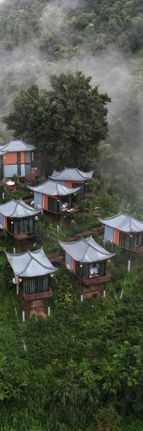 Twins Farm，位于梅萨隆的酒店