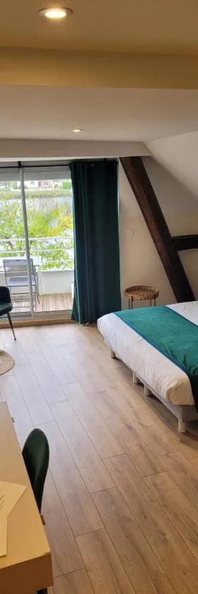 Les chambres de la Cotinière - Bord de Saône - St Jean de Losne，位于圣让德洛讷的酒店