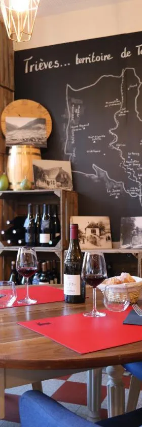 Auberge du Grand Champ，位于Lalley的酒店