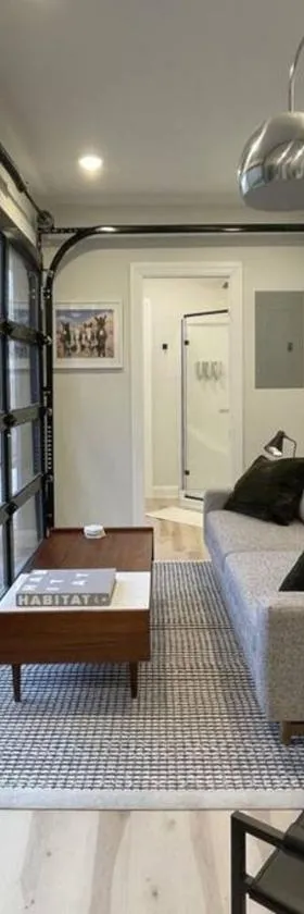 The Hideaway on Tacketts - Shipping Container，位于Hurricane的酒店
