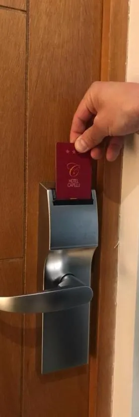 Hotel Capelli Express，位于塔尔卡的酒店
