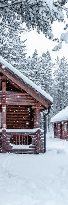 Lampiranta Log cabin，位于霍萨的酒店