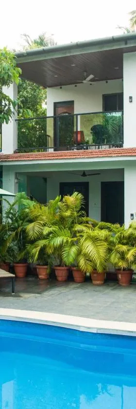Sanidhya Beach Resort，位于阿利鲍格的酒店