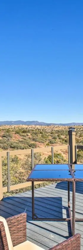 The Roadrunner - Silver City Oasis with Views!，位于银城的酒店