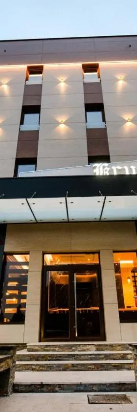 Zlatna Kruna，位于巴尼亚卢卡的酒店