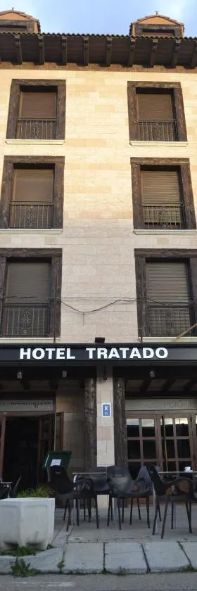 Hotel El Tratado，位于托尔德西拉斯的酒店