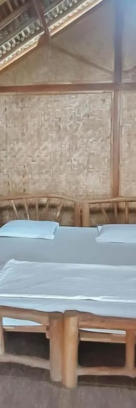 Baleku Bamboo Retreat，位于Rejamulya的酒店