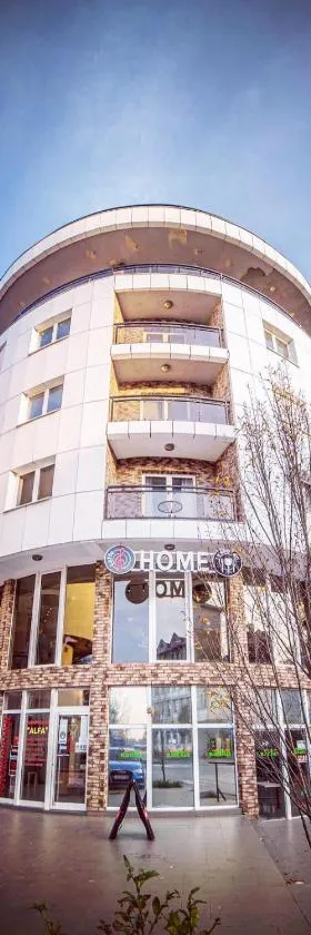 SZUR Home，位于Smederevska Palanka的酒店