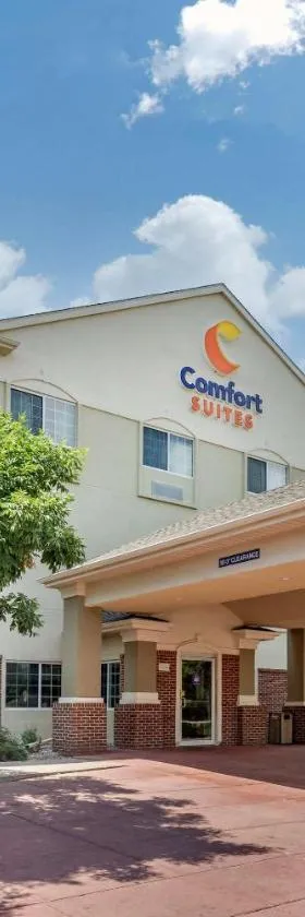 Comfort Suites Fort Collins Near University，位于柯林斯堡的酒店