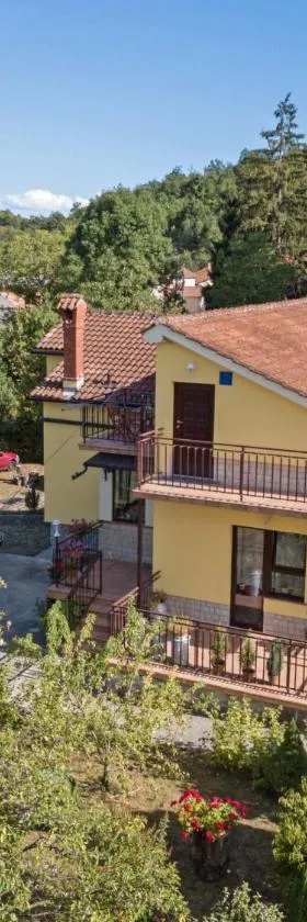 Apartment Tre Rose by Interhome，位于Zvoneća的酒店