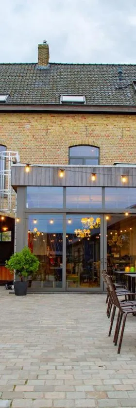 Oud Gemeentehuis，位于Poelkapelle的酒店
