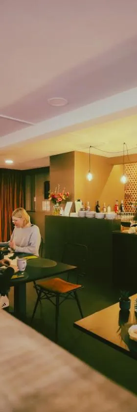 Travel Hotel Kruisem，位于克鲁斯豪坦的酒店