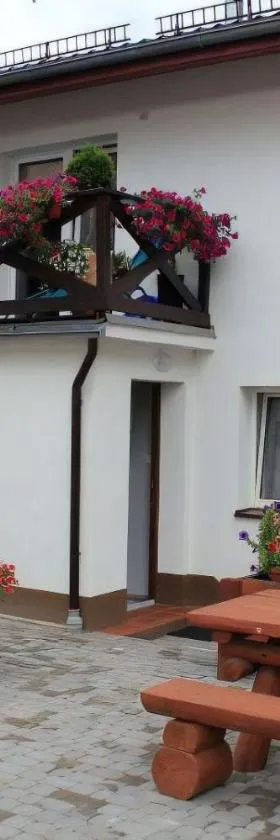 Cztery Pory Roku，位于Jeżów Sudecki的酒店