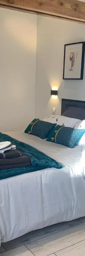 La Glycine B&B，位于Sainte-Colombe的酒店
