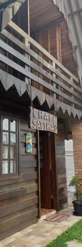 Chalé Sattwa Prudentópolis/WIFI/Pet/garagem，位于普鲁登托波利斯的酒店
