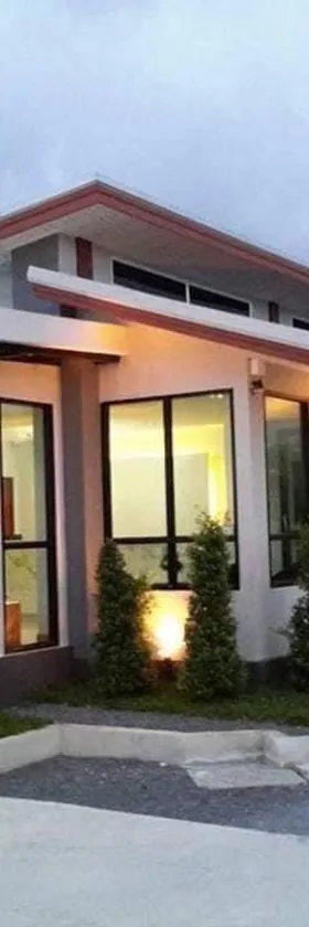 拉蒂纳公寓酒店，位于洛坤府的酒店