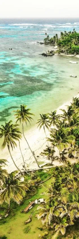 ENSUEÑOS NATURAL RESERVE Little Corn Island Nicaragua，位于小玉米岛的酒店