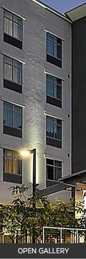 Holiday Inn Express & Suites - Jacksonville-Camp LeJeune Area by IHG，位于杰克逊维尔的酒店