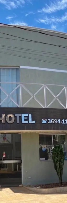 Sanbru hotel，位于Zacarias的酒店