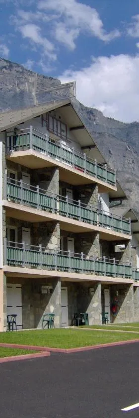 兰谢顿酒店，位于Saint-Julien-Mont-denis的酒店