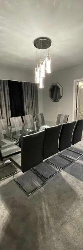 fearlessRose Vacation Rental，位于斯普林菲尔德的酒店