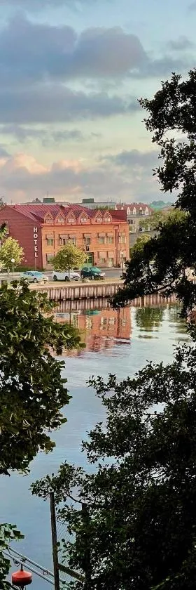 Hotell Hamngatan 27，位于法尔肯贝里的酒店