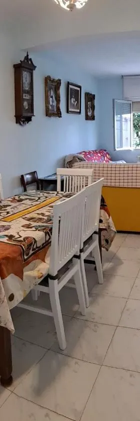 Casa con jardín a 5' de Aranda de Duero，位于Castrillo de la Vega的酒店
