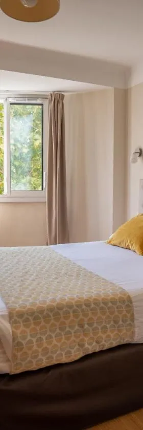 The Originals City, Hôtel Mondial, Perpignan，位于佩皮尼昂的酒店