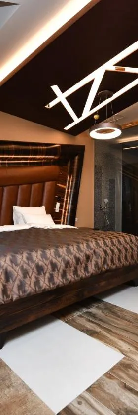 Hotel Havana Loznica，位于洛兹尼察的酒店
