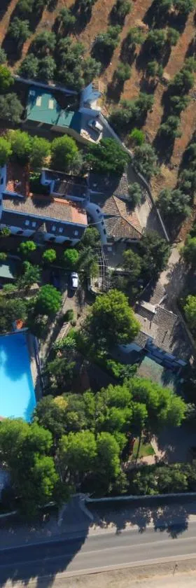 Complejo La Veguilla，位于Arroyo del Ojanco的酒店
