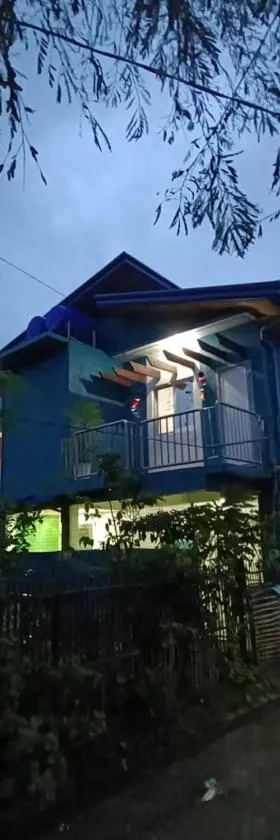 ANNI'S BEACH HOUSE，位于卢塞纳的酒店