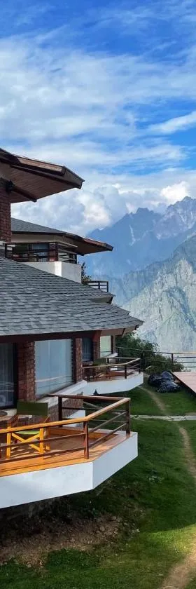 Casa Himalaya, Auli，位于乔斯希马特的酒店
