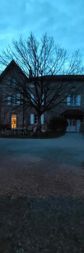 Domaine de Panissac，位于Berneuil的酒店