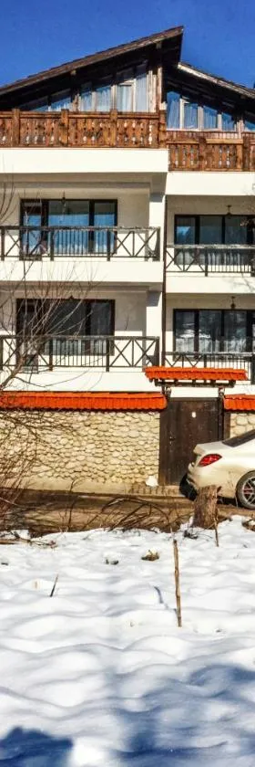Family hotel Andreev，位于多布里尼什特的酒店