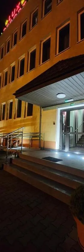 Lux Resort，位于克拉希尼克的酒店
